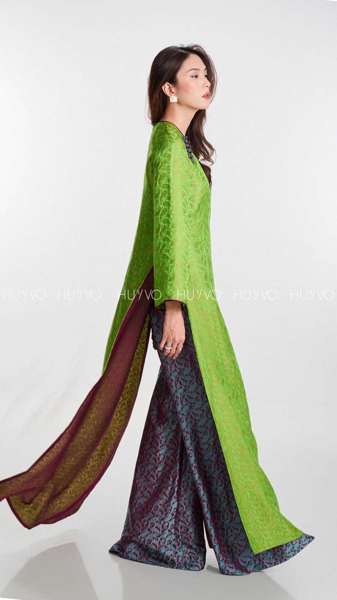 The Imperial Green – Peacock