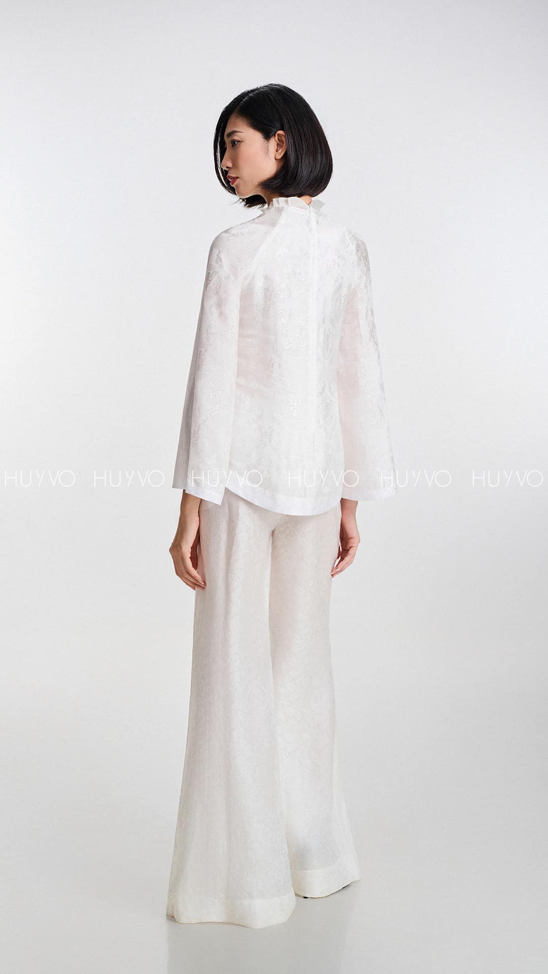 The White Bà Ba Gabriella