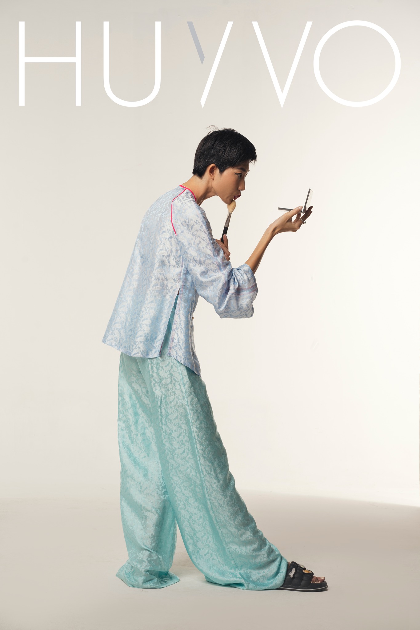 Cô Tư Tân Thời – Bà Bà Mademoiselle