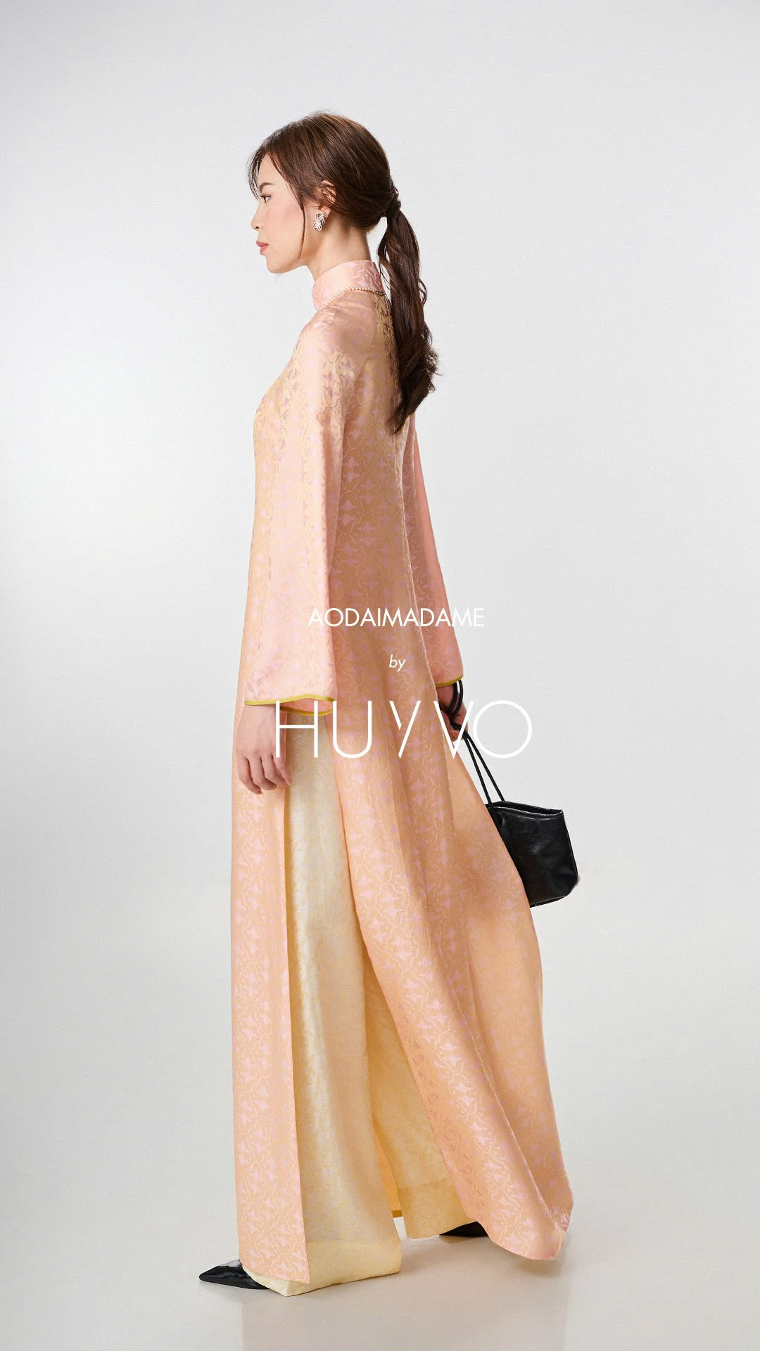 Sắc Đào – Abloom