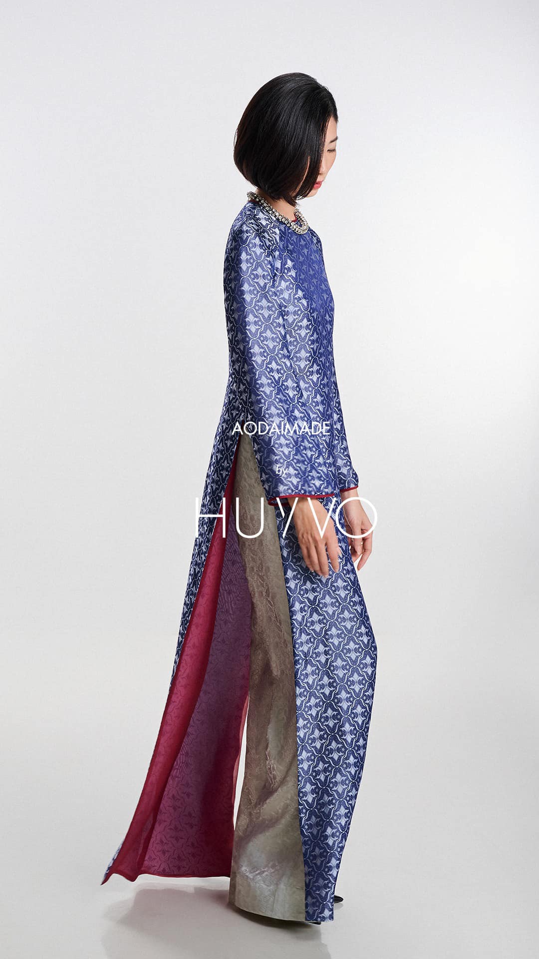 Sắc Đen Huyền Bí – Alboom